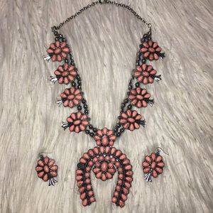 Necklace set